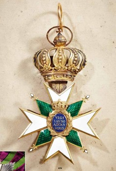 Order of the White Falcon, Type II, Civil Division, Grand Cross (for royalty) Reverse