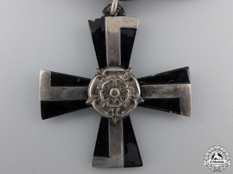 Order of the Cross of Liberty, Military Division, Cross of Mourning (1939) Obverse