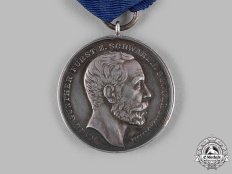 Service Medal for Commercial and Industrial Merit, Type III, in Silver Obverse