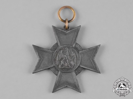 War Merit Cross, 1916-1918 (in war material gilt) Obverse
