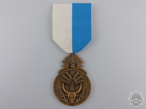 Order of Merit, Type I, Knight Obverse