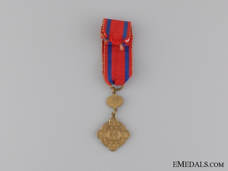 Miniature Gold Cross (with oval suspension) Reverse