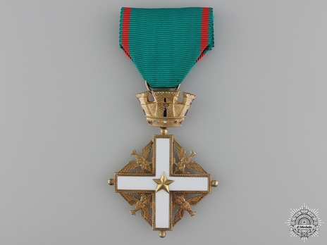 Order of Merit of the Italian Republic, Type I, Knight's Cross Obverse