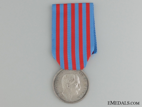 Silver Medal (stamped "S.J.", with silvered bronze) Obverse