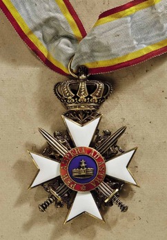 Order of the Wendish Crown, Military Division, Commander Cross (in silver gilt) Obverse