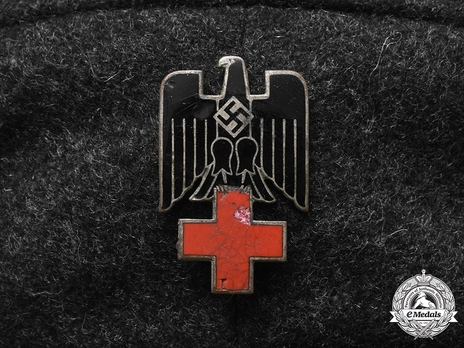 German Red Cross 1st Pattern Cap Eagle Metal Insignia Obverse