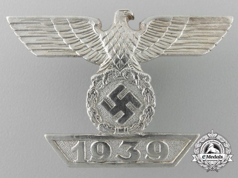 Clasp to the Iron Cross I Class, Type II, by Funcke & Brüninghaus (L/56) Obverse