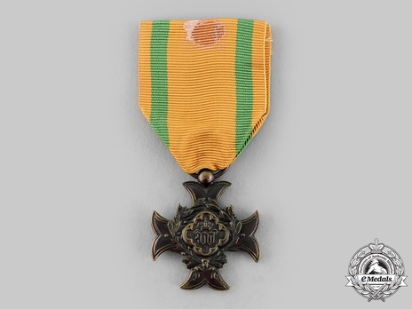 Service Cross for Military Personnel, III Class Cross (for Non-Commissioned Officers and Soldiers, for 10 Years, 1882-) Obverse