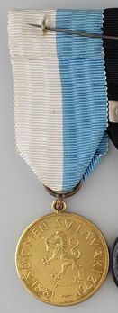 Commemorative Medal for Military Veteran's Reverse