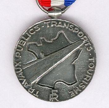 Silver Medal (stamped "GEORGES GUIRAUD") Obverse