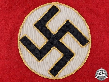 NSDAP Leiter einer Hauptstelle Type II Ort Level Armband Detail