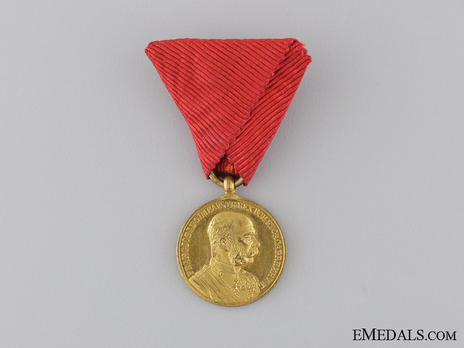 Military Division, Gold Medal Obverse
