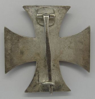 Iron Cross I Class, by W. Deumer (Schinkel, pinback, non-magnetic) Reverse