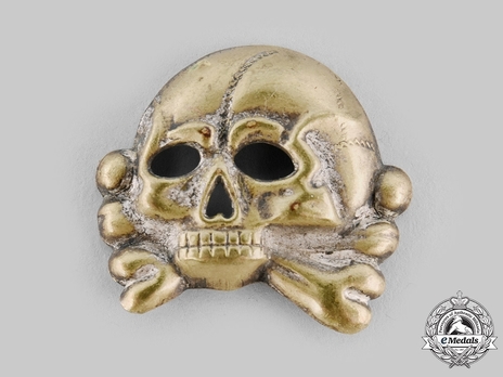 Allgemeine SS Metal Cap Death's Head Type I (tombak) Obverse