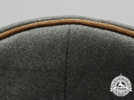German Army General's Post-1943 Visor Cap (with cloth insignia) Piping Detail