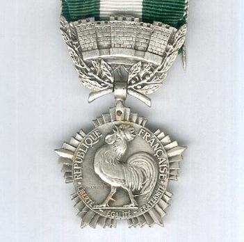 Silver Medal (stamped "G. CROUZAT," 1945-1990) Obverse