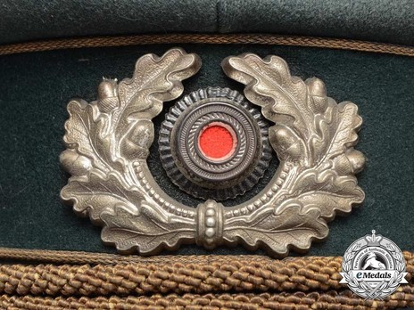 German Army General's Pre-1943 Visor Cap (with metal insignia) Wreath & Cockade Detail
