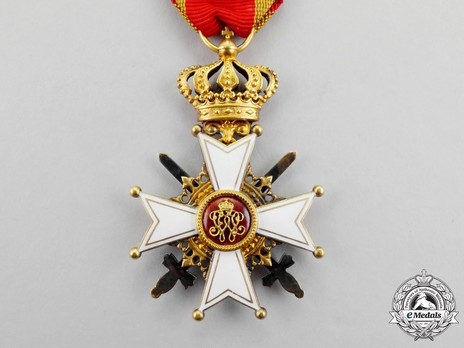 Order of Berthold I, Knight with Swords Obverse
