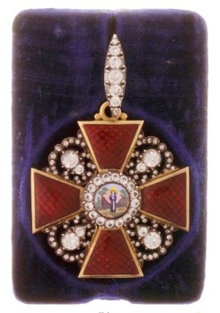 Order of St. Anne, Type III, Civil Division, II Class Badge (with diamonds) 