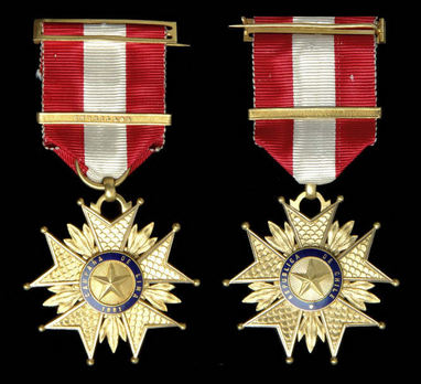 Star for the Lima Campaign, I Class  Obverse and Reverse