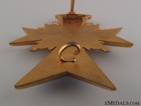 Order of Military Merit, Military Division, Officer Cross (in gold) Catch