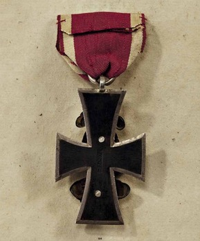 Order of the Iron Helmet, Decoration (on German Cross) Reverse