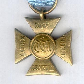 Officers' Long Service Cross, in Gold for 25 Years Obverse