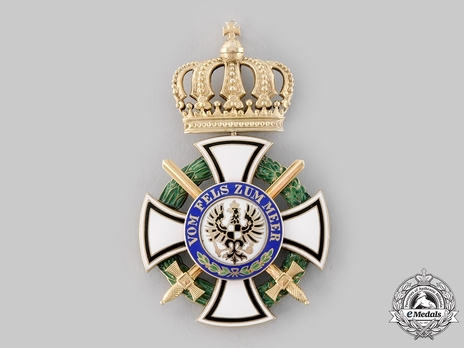 Royal House Order of Hohenzollern, Military Division, Commander (in silver gilt) Obverse
