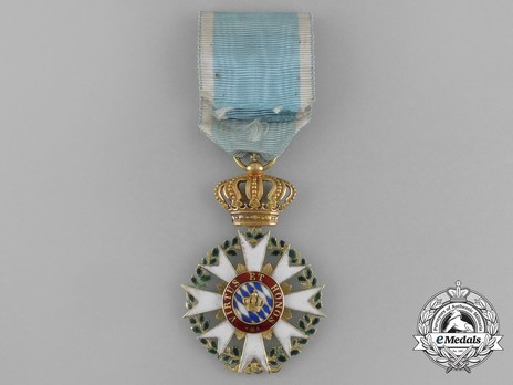 Merit Order of the Bavarian Crown, Knight's Cross (in gold) Reverse