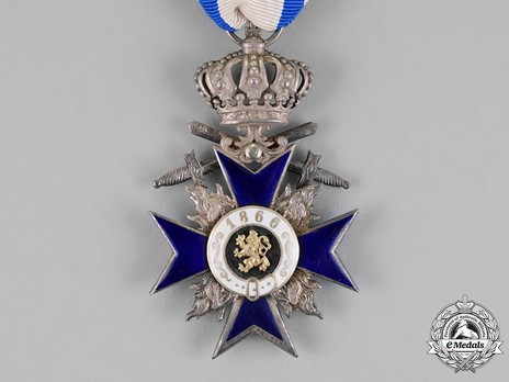 Order of Military Merit, Military Division, IV Class Cross (with crown) Reverse