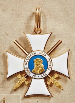 Order of Philip the Magnanimous, Type II, Grand Cross with Swords (in gold) Obverse