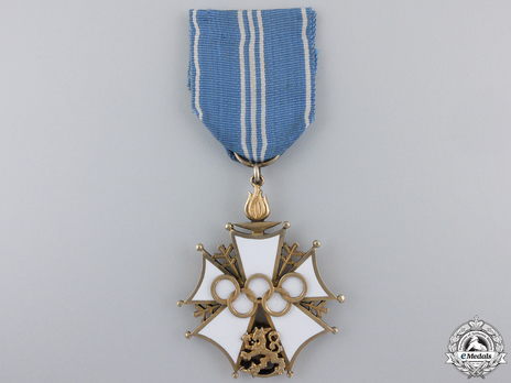 Cross of Merit of the Finnish Olympic Games, II Class Obverse