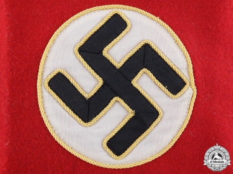 NSDAP Leiter einer Stelle Type II Gau Level Armband Detail