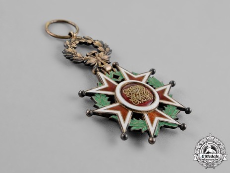 Order of the Brilliant Star of Zanzibar, Type IV, V Class Knight Obverse