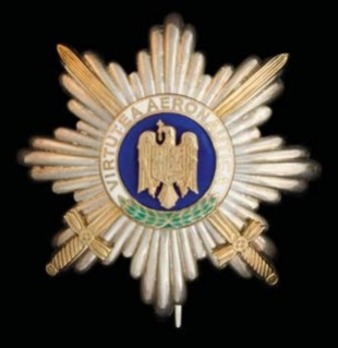 Grand Officer Breast Star (peacetime) Obverse