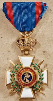 House Order of Duke Peter Friedrich Ludwig, Military Division, I Class Knight (with laurel wreath) Obverse