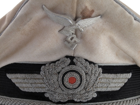 Luftwaffe Officer Ranks Summer Visor Cap Obverse Detail