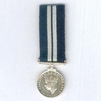Miniature Silver Medal (1937-1949) Obverse