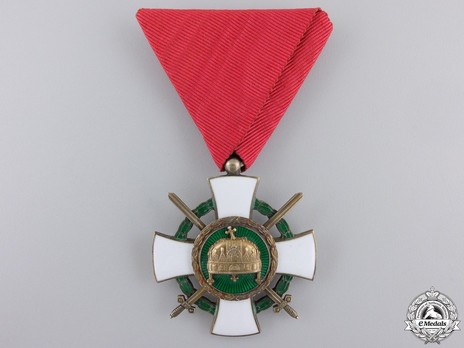 Order of the Holy Crown, Knight, Military Division (with War Decoration) Obverse