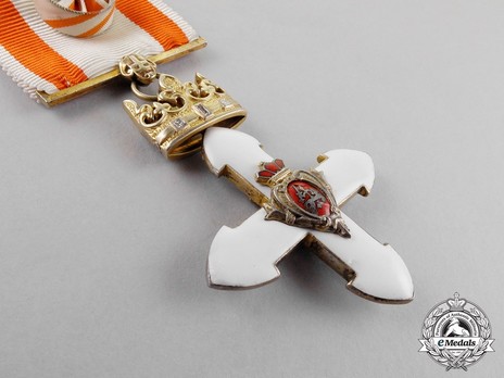 Order of Vytautas the Great, Officer's Cross Obverse