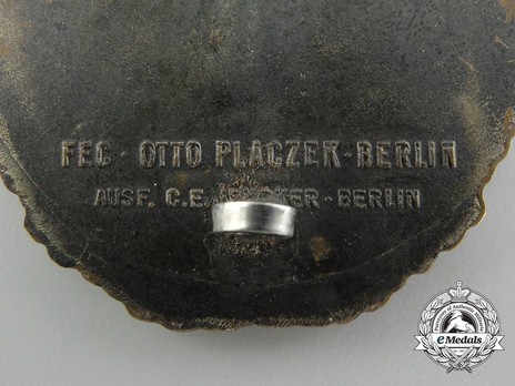 Coastal Artillery War Badge, by C. E. Juncker (in tombac) Detail