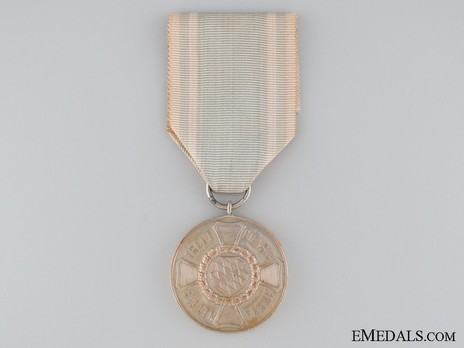 Military Long Service Cross and Medal, III Class Medal (in silvered bronze) Obverse