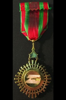 Order of the Queen, Knight Reverse