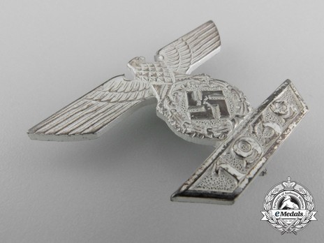 Clasp to the Iron Cross I Class, Type II, by B. H. Mayer (version B) Obverse