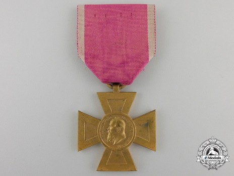 Luitpold Cross for 40 Years in State Service (in bronze gilt) Obverse