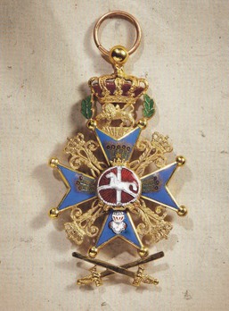 Dukely Order of Henry the Lion, I Class Knight's Cross with Swords (under cross) Obverse