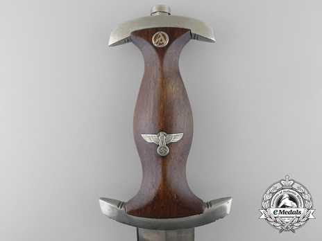 NSKK M33 Service Dagger by W. Kober Obverse Grip