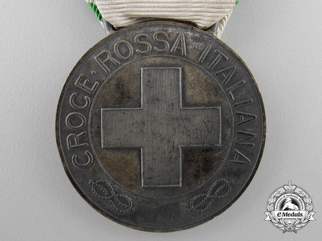 Italian Red Cross Medal of Merit, in Silver Obverse