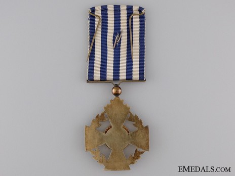 Gold Medal (1971-) Reverse