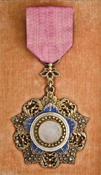 Order of the Brilliant Jade, IX Class Knight